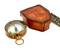Boussole Nautique CH Antique Vintage en Acier 3'' avec Étui en Cuir Marron, Personnalisable avec Logo, Faite à la Main et Polie, pour la Navigation et la Lecture de Cartes Nautiques