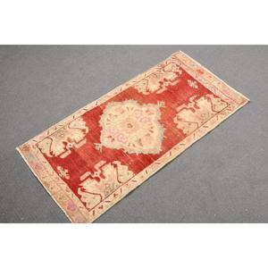 Tapis turc vintage 1,7x3,3 pi (51x102 cm), tapis en laine rouge - Product Image 3