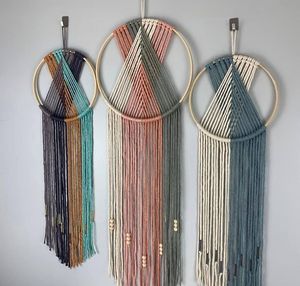 Tapiz bohemio de macramé elegante y moderno para paredes del hogar Detalles cuidadosamente anudados para una decoración de cumpleaños acogedora y tranquila - Product Image 3