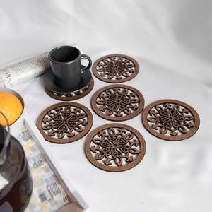 Posavasos de madera real hechos para una función superior con hermosos tonos naturales que combinan bien con todo tipo de decoración del hogar - Product Image 3