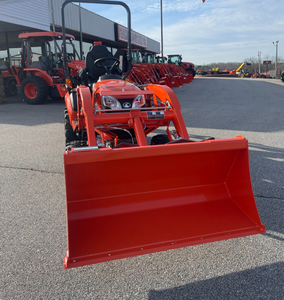 Tractor Utilitario Compacto Kubota BX23S Confiable con Cargador Frontal y Retroexcavadora, 4x4, Diésel, de Gran Potencia - Product Image 2