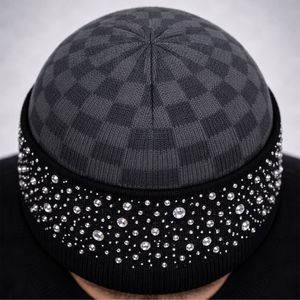 Gorro de Punto Unisex con Pedrería, Gorro de Invierno Elástico con Cristales para Hombre y Mujer - Product Image 3