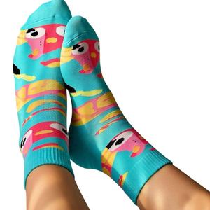 Chaussettes d'entraînement actif en coton pour hommes Chaussettes d'athlétisme respirantes et rembourrées pour le sport, le basket-ball et la course à pied, personnalisées pour l'impression numérique - Product Image 1