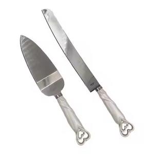 Ensemble de spatules à gâteau en acier inoxydable de haute qualité avec poignée design pour une coupe élégante et une présentation raffinée - Product Image 6