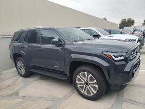 รถยนต์โตโยต้า ฟอร์รันเนอร์ ปี 2025 สภาพใหม่/มือสอง เครื่องยนต์เบนซิน 2.0 ลิตร เกียร์อัตโนมัติ สีเทา - Product Image 6