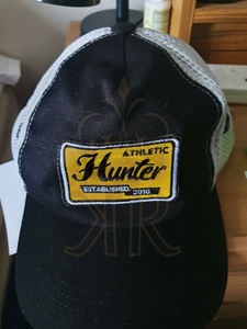 Wholesale Custom Embroidery Logo 5 Panel Laser Cut Hole Polyester Sports Gorras Golf Hat High Quality <b>Waterproof</b> Baseball <b>Cap</b> - Product Image 5