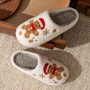 Chaussons en caoutchouc personnalisables Bonhomme En Pain Dpice, antidérapants, avec amorti, à bout fermé, imprimé tendance hôtelier pour le printemps - Product Image 5