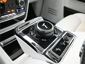 Berline à long empattement de style britannique ultra-luxe de type Phantom 2024 à vendre, sans accident et prête à être expédiée - Product Image 6