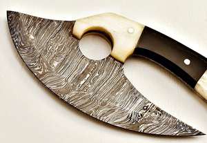 Cuchillo Ulu de acero de Damasco hecho a mano con hueso y mango de cuerno de búfalo para picar y cortar en la cocina - Product Image 2