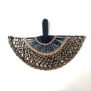 Cesta colgante de pared con ventilador estilizado, decoración del hogar, accesorios de pared para habitación - Product Image 3