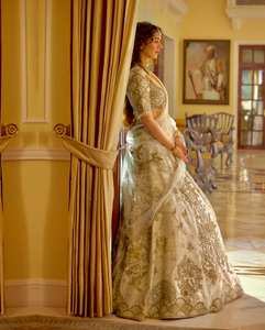 Conjunto Clásico de Lehenga Choli de Seda Gruesa con Estampado Digital/Relieve Indio para Bodas - Ropa Casual Reversible para Todas las Temporadas - Product Image 3