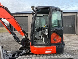 รถขุดดินขนาดเล็ก Kubota รถขุด U55-4มือสองสภาพดี - Product Image 3