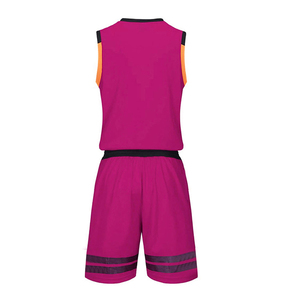 Uniforme de basket-ball personnalisé pour les jeunes vêtements de sport en polyester BSCI avec uniforme de sport d'équipe personnalisé imprimé - Product Image 4