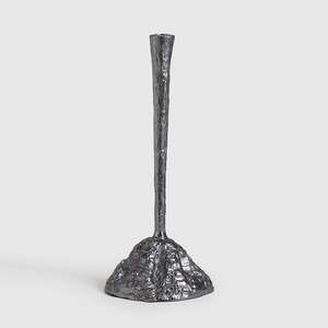 Ensemble de 3 bougeoirs en aluminium noir avec revêtement en poudre de haute qualité, très demandés pour la décoration de la maison pendant Pâques et Noël - Product Image 4