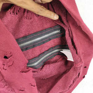 Sudadera con Cuello Redondo y Diseño Desgastado, Fabricante Mayorista, Logotipo Personalizado, Corte Regular, 100% Algodón, Forro Polar, Sudadera con Capucha para Invierno - Product Image 4