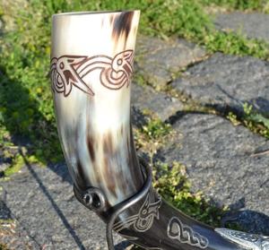 Corne à boire Viking polie et écologique personnalisée, sculpture animale naturelle de qualité supérieure pour la maison inspirée des hôtels - Product Image 3