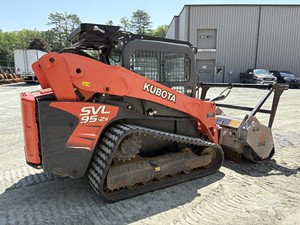 รถตักล้อยาง Kubota SVL95-2S/SVL97-2 มือสองราคาถูก เครื่องยนต์ดีเซล  รับน้ำหนักได้ 500 ตัน  ปั๊มไฮดรอลิกประสิทธิภาพสูง พร้อมเกียร์ Kubota - Product Image 3