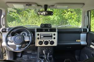 Toyota FJ Cruiser Trail Teams Édition Spéciale 2010 d'occasion (conduite à gauche/droite) - Product Image 2