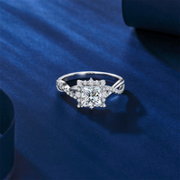 S925 Sterling Silver Moissanite Princess Square Snowflake Ring Bague de mariage de luxe 1ct Pull pour femme
