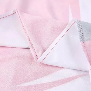 เสื้อวอลเลย์บอลสีเต็มรูปแบบพร้อมด้านข้างดีไซน์สำหรับเล่นกีฬาให้ความรู้สึกน้ำหนักเบาและมีการระเหิดแบบไร้รอยต่อ