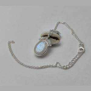 Piedra lunar arcoíris natural 17x13mm Piedra preciosa Cz Set 925 Colgante de plata esterlina con cadena de 18 "7,03 GM Cz Set Collar de bisel de piedra - Product Image 5