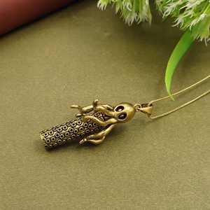 Collier pendentif pieuvre avec mini cuillère et boîte, en laiton, thème marin gothique, cadeau pour lui - Product Image 4