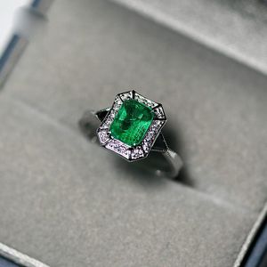 แหวนเพชรมรกตประดับตกแต่งห้องแล็บสำหรับผู้หญิงแหวนประดับพลอยสีเขียวมรกตเข้มตัดสีมรกตเข้มมีใบรับรองจากอีจีไอ - Product Image 4