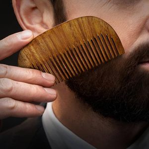 Peine Artesanal de Madera Natural con Dientes Suaves para un Peinado Fácil, Cuidado del Cabello Sin Enredos y Uso Diario, Marca y Empaque Personalizables - Product Image 4