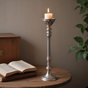 Bougeoir en métal vintage contemporain en forme de pilier en aluminium antique pour la décoration de la maison pour Noël - Product Image 6