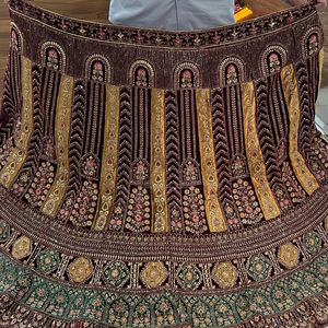 ผ้ากำมะหยี่ลายดอกไม้สีแดงเข้มจากดีไซเนอร์ใช้ได้สองกระป๋อง3.5ม. ขอบดูอบอุ่นอบอุ่นสำหรับงานปาร์ตี้ฤดูหนาว11000 - Product Image 5