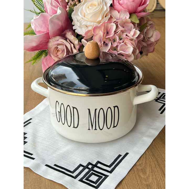 Enameled Ivory Pot 20 CM