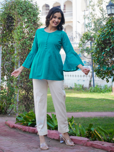 Haut en coton slub de qualité supérieure pour femmes, robes d'été en gros, turquoise et manches cloche, col rond, haut décontracté - Product Image 2