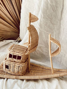 Elegante Decoración de Madera Estilo Boho, Bote de Ratán Colgante, Color Personalizado, Decoración para Habitación Infantil, de Vietnam - Product Image 3