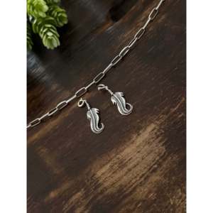 Pendentifs en argent sterling Navajo faits à la main, motif plume, style ethnique vintage, perles à motifs animaliers pour cadeaux - Product Image 3