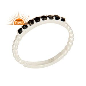 Dernière création : Bague éternité artisanale en argent sterling fin avec pierre précieuse onyx noir naturel – Fabricant de bijoux sur mesure - Product Image 1