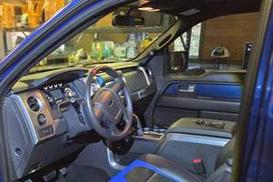 Ford F-150 Shelby Raptor 2014 d'occasion, 8 800 miles, 575 ch, V8 suralimenté, 4x4, pack luxe Raptor - Product Image 5