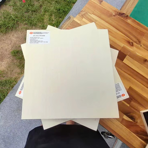 Best Selling Heavy-Duty E0 Formaldehyde Poplar Veneer Sheet 12-15-18-21mm Thickness Waterproof Glue Rubber Core Plywood