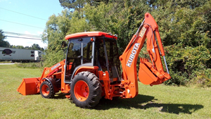 Tractor Kubota M59 con Cargador y Retroexcavadora, 4x4, Excelente Estado, Maquinaria Nueva y Usada - Product Image 2