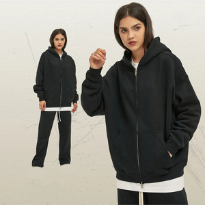 Survêtements coupe-vent unisexes GSM épais noirs et unis pour femmes, Logo personnalisé, polaire technique avec survêtement de jogging latéral - Product Image 1