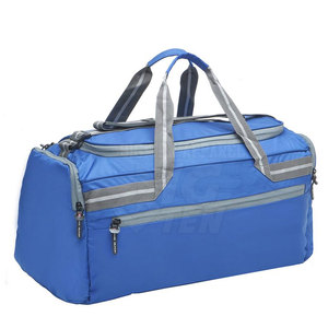 Sac de voyage léger conçu pour un transport confortable, un emballage flexible et un transport facile pour les voyages, la salle de sport et les sports - Product Image 3