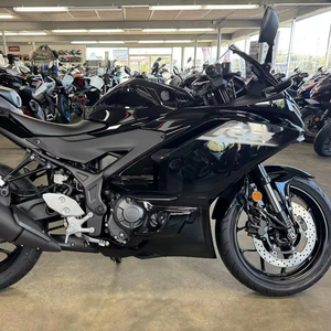 Moto YZF-R3 2026 - Product Image 1