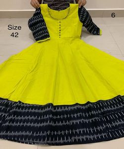 Long Anarkali avec de larges frontières Apparelgarment - Product Image 5