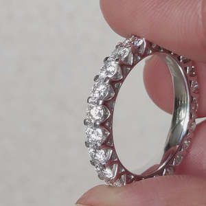 Anillo de Eternidad con Diamantes de Corte Esmeralda para Hombre en Oro Real de 14K con Baño de Rodio, Joyería Fina - Product Image 3