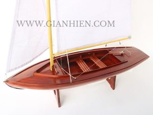 Gia Nhien Fabricant BM16M2 Modèle réduit de bateau artisanal en bois de couleur Bateau à voile en bois de quantité minimale de commande basse pour cadeaux de Pâques - Product Image 5