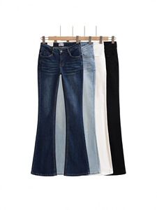 (Pantalones vaqueros de cintura baja con amplio refuerzo en la entrepierna) Pantalones vaqueros micro acampanados de cintura baja para mujer, versátiles, lavados y ligeramente elásticos. - Product Image 2