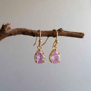 Aretes Colgantes de Plata de Ley 925 con Baño de Oro y Amatista Morada, Diseño Único de Alta Calidad, Regalo de Aniversario - Product Image 4