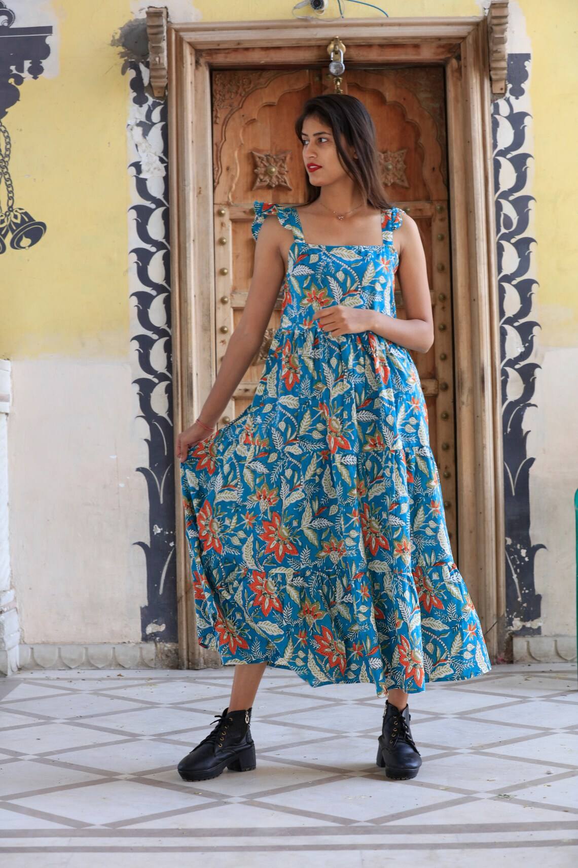 เช่นเดียวกับภาพ