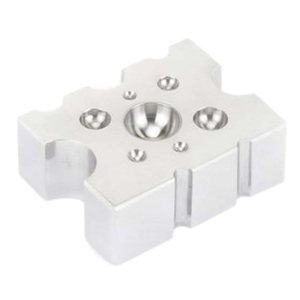 Bloque de diseño para repujado 2 x 2.1/2 x 1 pulgada con acabado espejo, herramientas de joyería de hierro - Product Image 1