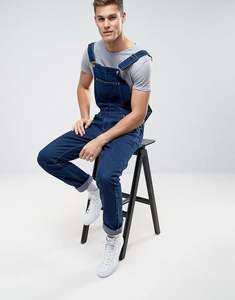 Salopette en jean pour hommes Style et fonctionnalité Vintage Le guide ultime de la salopette en jean pour hommes Des vêtements de travail au streetwear - Product Image 6