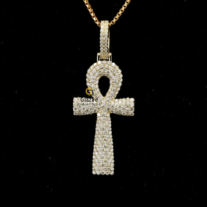 Pendentif Ankh en or jaune 10 carats serti de moissanite brillante ronde taille brillant, style hip-hop - Product Image 2